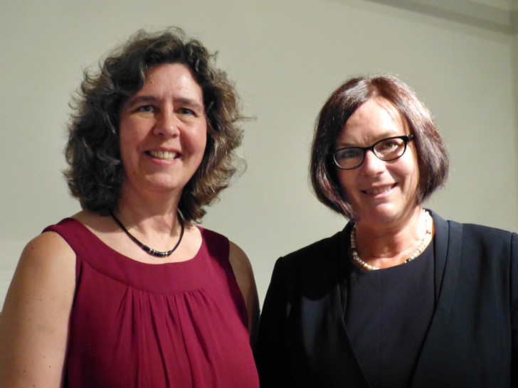 Andrea Freistein-Schade (rechts im Bild) und Claudia Schaare (links im Bild).