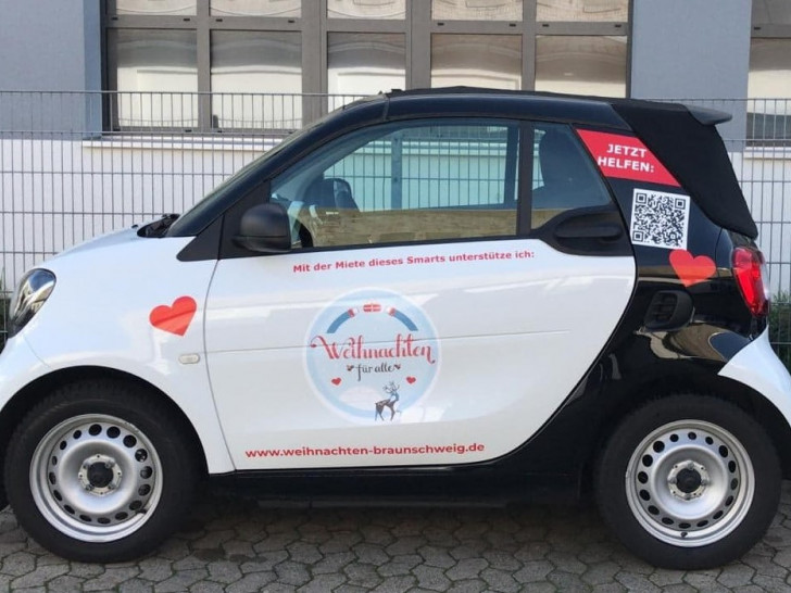 Einer von vier Smarts, die man derzeit mieten und gleichzeitig einen guten Zweck unterstützen kann.