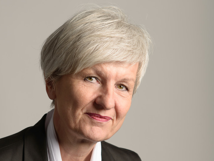 Landrätin und Vorsitzende des Kreisverbandes Volksbund Deutsche Kriegsgräberfürsorge e. V. Christiana Steinbrügge.