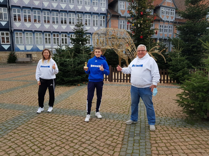 Der 13-Jährige wurde mit dem goldenen Boxhandschuh ausgezeichnet.
