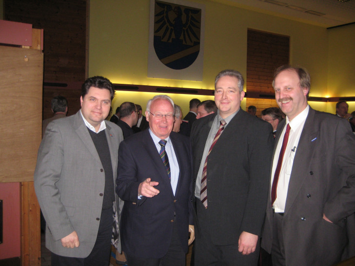 Im Jahr 2009 bei einer Veranstaltung in Werlaburgdorf: Uwe Schäfer, Hans Heinrich Sander (verstorben), Frank Oesterhelweg und Andreas Memmert.