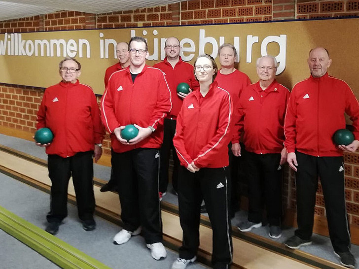 Klaus Reuß, Stephan Meine, Markus Leukert, Thomas Janitschke, Jessica Kuhnert, Bernd Hille, Helmut Beinert und Bodo Plagge (vrnl). 