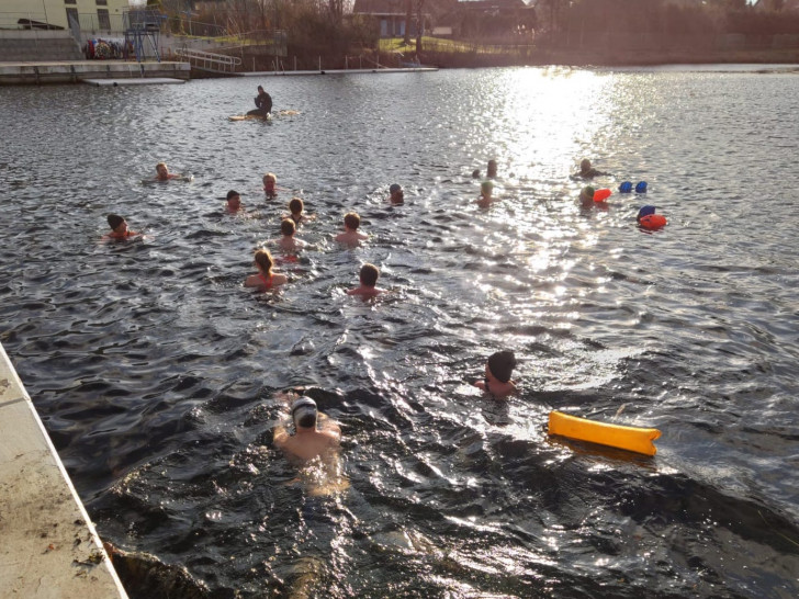 Im Januar fand das letzte Eisschwimmen im Fümmelsee statt.