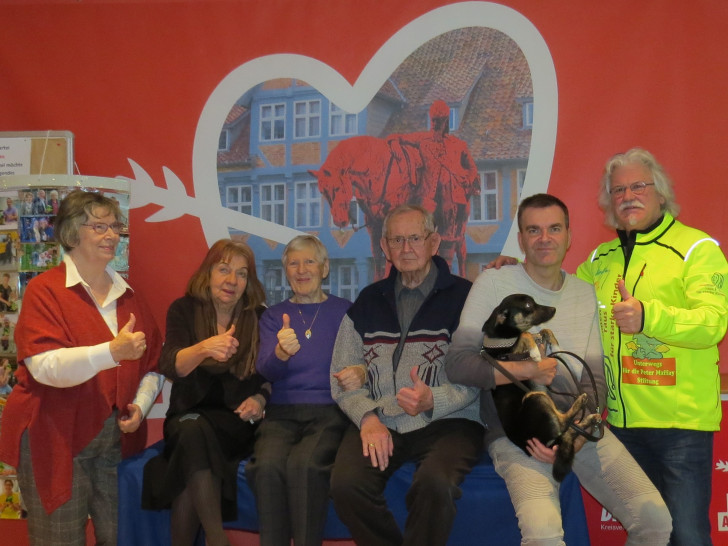 Wohltäter Manfred Kramer erzählte im Sozialcafé von seinem Engagement für Kinder.