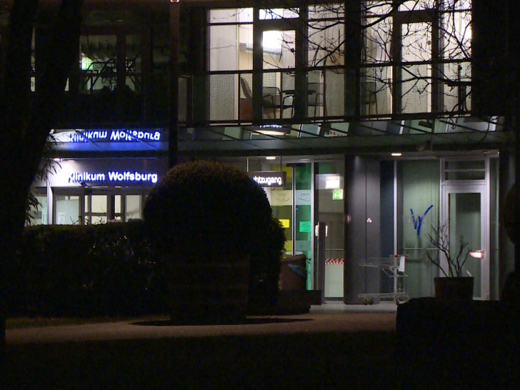 Im Klinikum Wolfsburg hatten sich Angestellte mit dem Coronavirus infiziert. Daraufhin wurde die Klinik für Neupatienten geschlossen. 