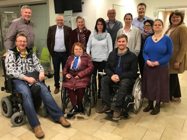 von links: Detlef Huhnholt, Siebert Kloster, Frank Roth, Ina Sturm, Sabine Hössel, Karin Sacher, Freddy Soika, Yannik Spyra, Vorsitzende Janine Ehrlich, Dr. Kai Hüter, Manuela Eltner, Alina Konarska-Schmidt und Evely Kumpf-Wilke.  Es fehlen auf dem Foto: Sabine Baumgardt, Ernst-Bernhard Jaensch.