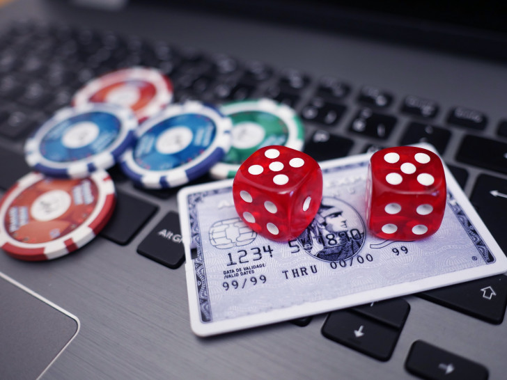 Das Online-Glücksspiel wird ab dem kommenden Jahr durch alle Länder reguliert. Kann Helmstedt davon profitieren? Symbolbild.