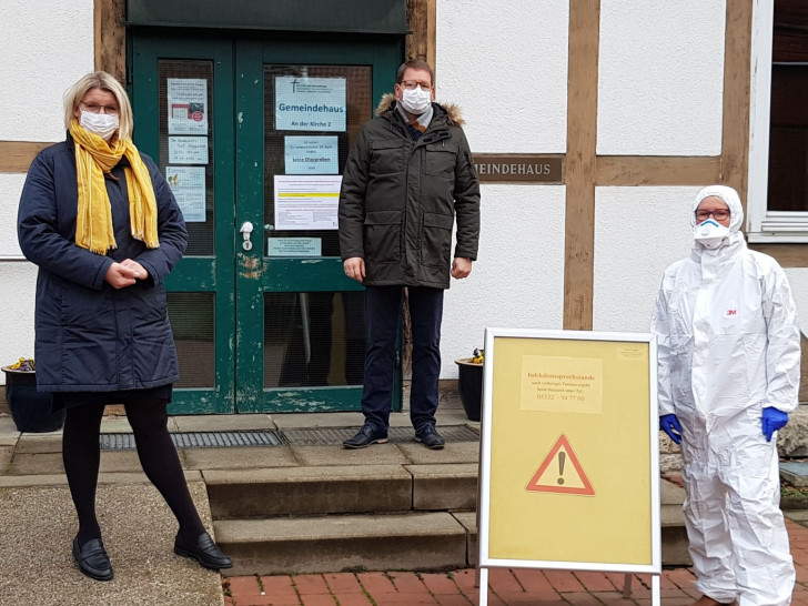 Von links: Pfarrerin Stefanie Röber, Marcus Bosse MdL, Dipl. med. Korinna Brötzmann. 