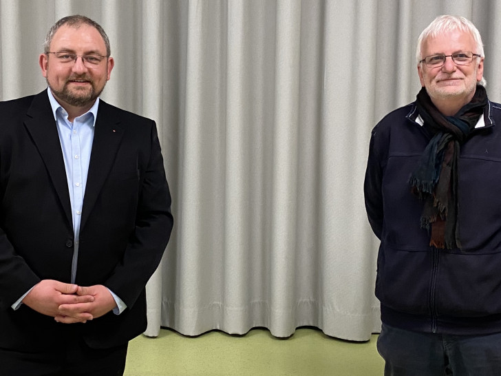 Jan Fricke (li.) und Klaus Wenzel mit dem nötigen Mindestabstand.