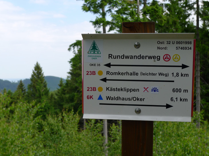 Bei der Optimierung des Wanderwegenetzes im niedersächsischen Teil des Naturparks Harz wurde vor allem Wert auf die Beschilderung der Strecken gelegt. Hunderte ehrenamtliche Mitglieder des Harzklubs und seiner Zweigvereine haben sich für dieses Projekt in den zurückliegenden drei Jahren mächtig ins Zeug gelegt.
