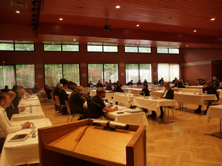 Der Rat der Stadt Goslar tagte am heutigen Dienstag im Lindenhof. Im Anschluss fand die nicht öffentliche Sitzung des Verwaltungsausschusses statt.