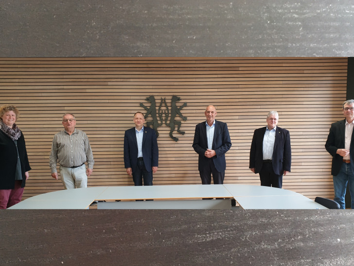 Die Spitzen von SPD Kreistagsfraktion und der Gruppe SPD/Grüne im Stadtrat Peine trafen sich mit Bürgermeister Klaus Saemann und Landrat Franz Einhaus.