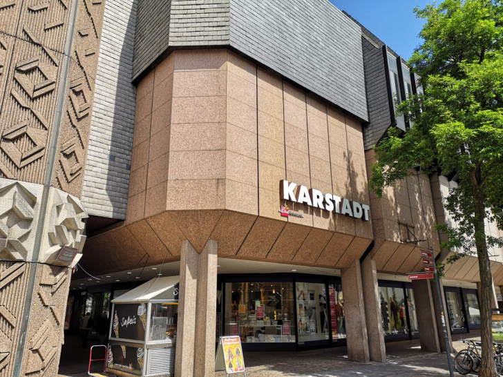 Karstadt in Goslar ist eins von zwei verbliebenden Kaufhäusern der Kette in der Region. 