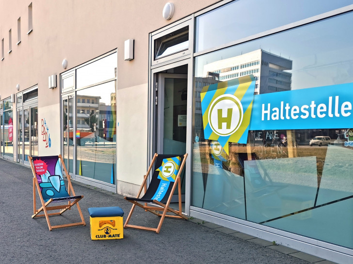 Sommer in der Haltestelle.