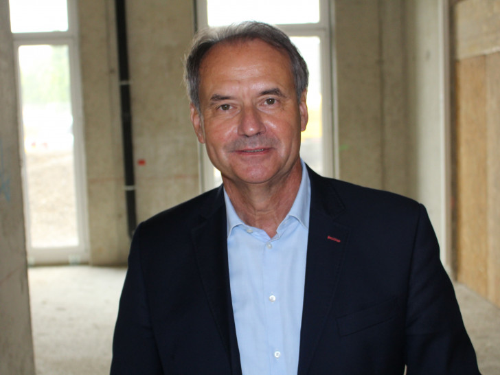 Oberbürgermeister Ulrich Markurth (SPD) wird verabschiedet.