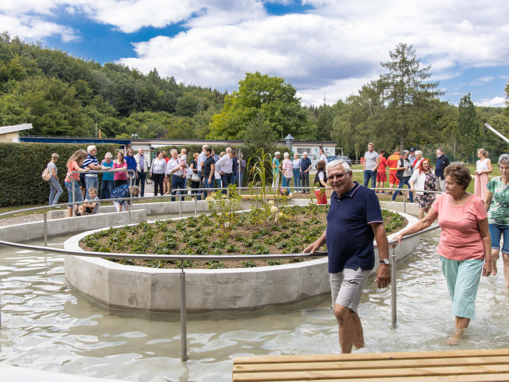 Das Wassertretbecken im Freibad Gebhardshagen wurde kürzlich eröffnet.