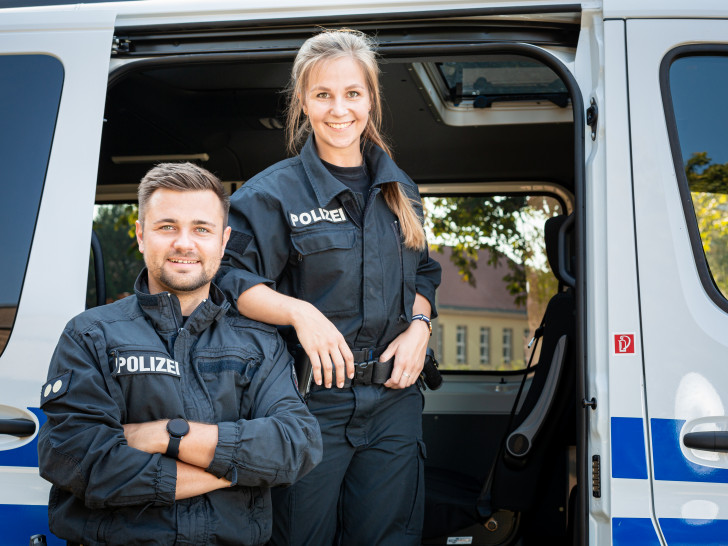 Die beiden neuen InstaCops der ZPD: Ronja Schubert und Niklaas Unger. 