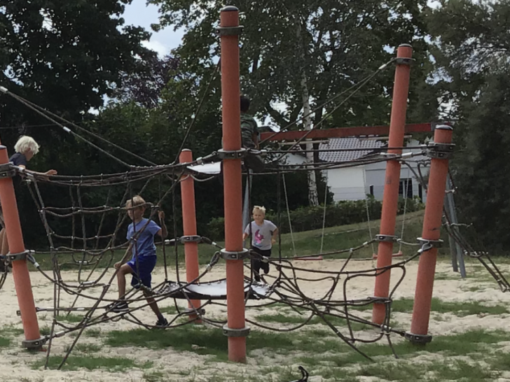 Der Kinderspielplatz am Altmarkring in Mörse und viele weitere Spielplätze in Ehmen, Vorsfelde und Wendschott wurden von den Kindern ausgiebig getestet. 