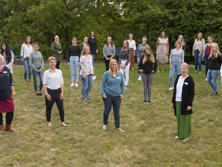 Das Klinikum Braunschweig begrüßt 20 neue Hebammenschülerinnen.
