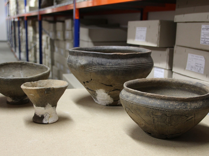 Was kam mit der Keramik auf den Tisch? Botanische und zoologische Funde geben Einblicke in die Ernährung vor 2000 Jahren.
