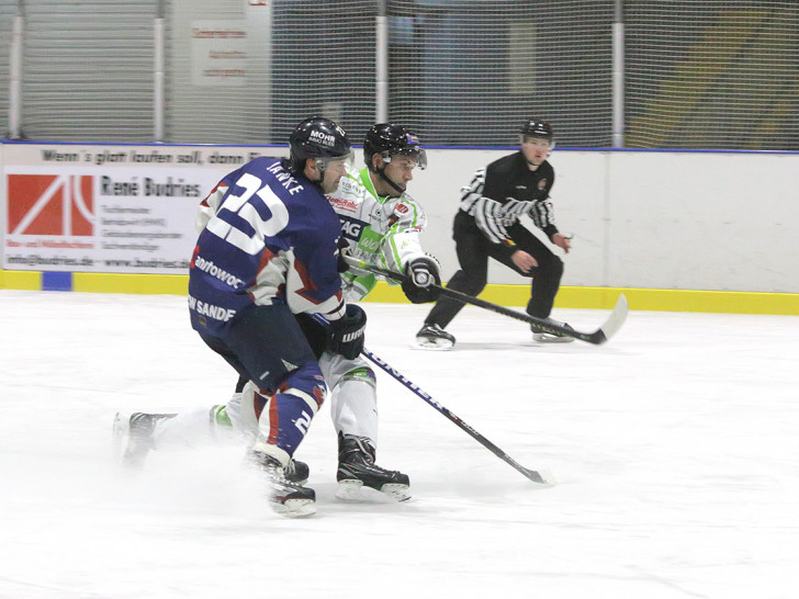 Die Icefighters gingen in Sande mit 9:3 unter.