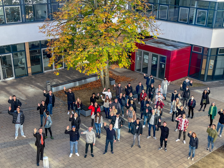 Gute Laune bei den Teilnehmerinnen und Teilnehmern der Internationalen Woche an der Fakultät Wirtschaft der Ostfalia. Anlässlich der Woche waren Lehrende aus Finnland, Portugal, Ungarn und der Slowakei zu Gast. 