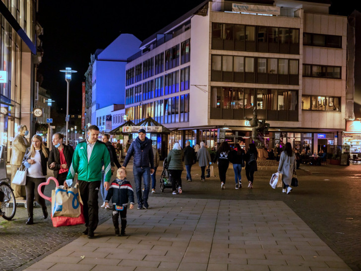 An den vier Terminen der langen Donnerstage konnten Besucherinnen und Besucher der Braunschweiger Innenstadt die Angebote des Einzelhandels bis 21 Uhr nutzen.