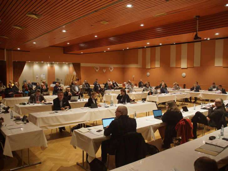 Der Rat der Stadt Goslar bei seiner konstituierenden Sitzung. 