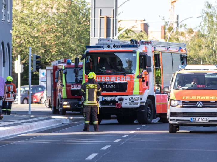 Die Feuerwehr wurde zu einem Kellerbrand in die Bruchmachtersenstraße gerufen.