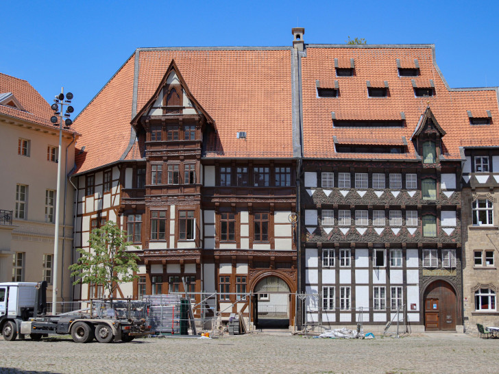 Die Sanierungsarbeiten des von Veltheimschen Hauses am Burgplatz sind nach einer Bauzeit von zehn Monaten abgeschlossen. 
