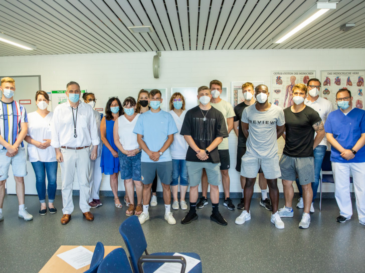 Die Profis der Eintracht beim umfangreichen Medizincheck im Klinikum Braunschweig.  