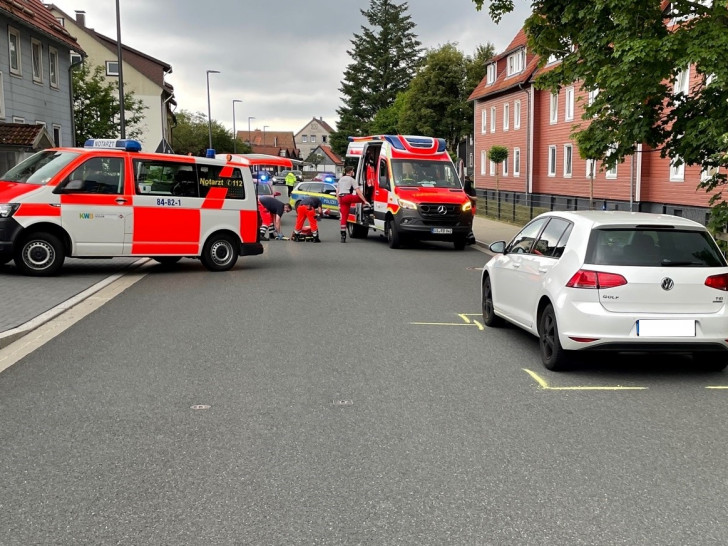 Bei einem Unfall in Clausthal-Zellerfeld wurde ein 7-jähriges Kind lebensgefährlich verletzt