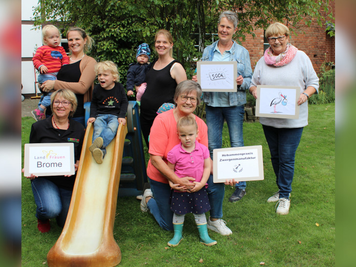 Der LandFrauenverein Brome hat eine Hebammenpraxis in Ahrweiler mit 500 Euro unterstützt. 
