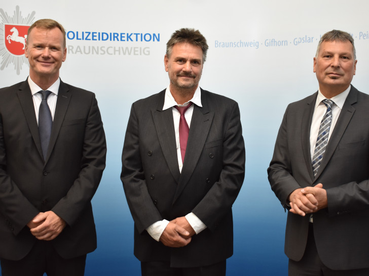 Kriminaldirektor Oliver Grotha, Kriminaldirektor Michael Blase und Polizeipräsident Michael Pientka (v. li.).