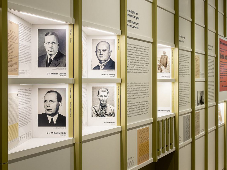 Tatbeteiligte, Dauerausstellung der Gedenkstätte in der JVA Wolfenbüttel.