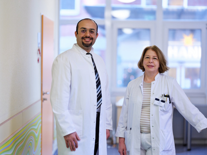 Dr. Mohamed Shaheen und Chefärztin Ursula Nitsche-Gloy.
