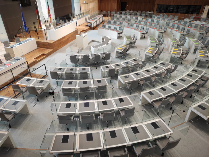 Der Plenarsaal im Niedersächsischen Landtag. Wer hier künftig sitzen wird, entscheidet sich am Sonntag.