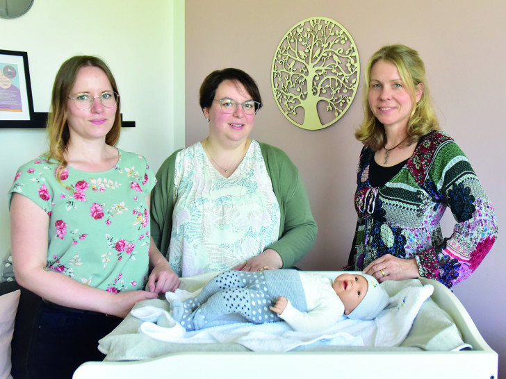 Von links: Das Team der Wochenbettambulanz im Storchennest 51: Jana Asmus, Melanie Küstermann und Diana Junge.