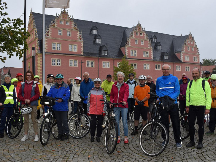 Über 50 Besucher kamen zur Beginn der BraunschweigerLANDpartie auf den Wolfenbütteler Schlossplatz