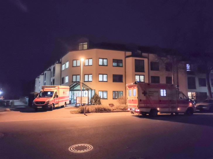 Vom Feuer betroffene Bewohner des Pflegeheims in Vienenburg wurden am Abend nach Wolfenbüttel verlegt.