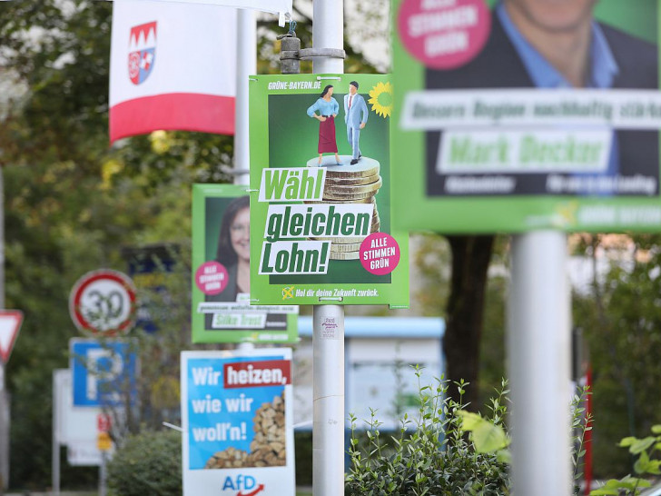 Wahlplakate zur Landtagswahl in Bayern 2023 (Archiv)