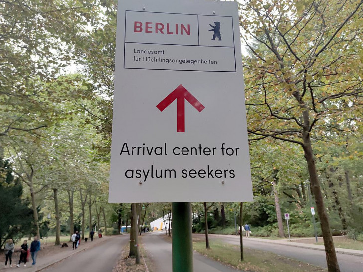 Ankunftszentrum für Flüchtlinge im Oktober 2023