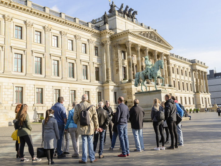 Braunschweiger Stadtgeschichte vermitteln: Am 12. Januar startet die Gästeführerausbildung der Volkshochschule Braunschweig in Kooperation mit dem Stadtmarketing.
