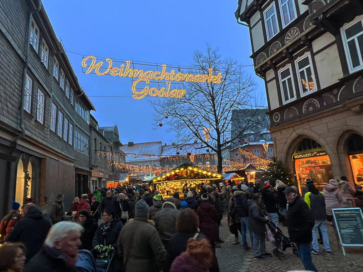 Der Goslarer Weihnachtsmarkt. (Archiv)