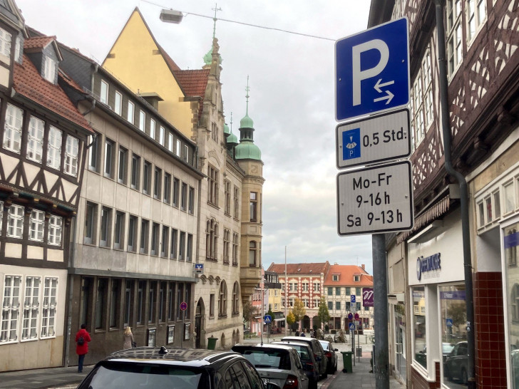 Helmstedt setzt hier auf eine Parkscheiben-Regelung.