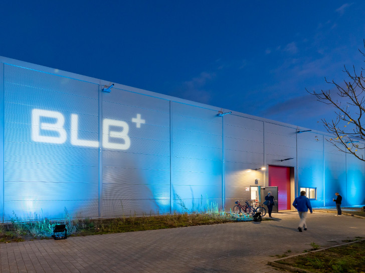 Ansicht der neuen Forschungseinrichtung „CircularLab“ am Braunschweiger Forschungsflughafen. 
