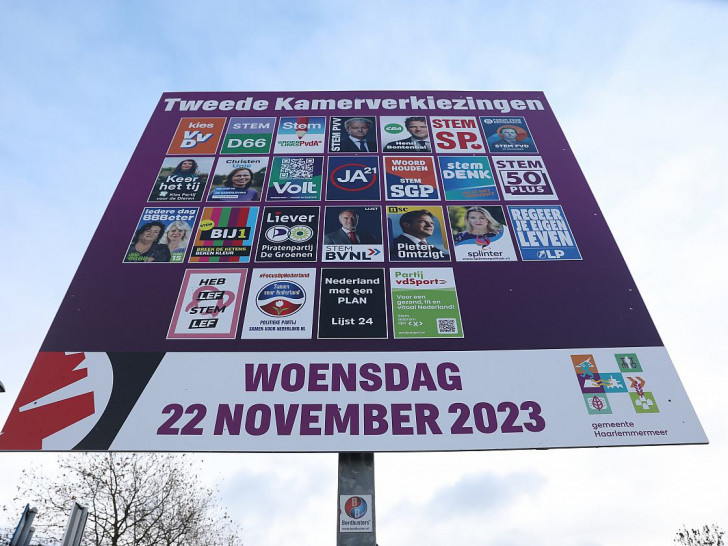 Werbung für Parlamentswahl in den Niederlanden 2023 am 21.11.2023