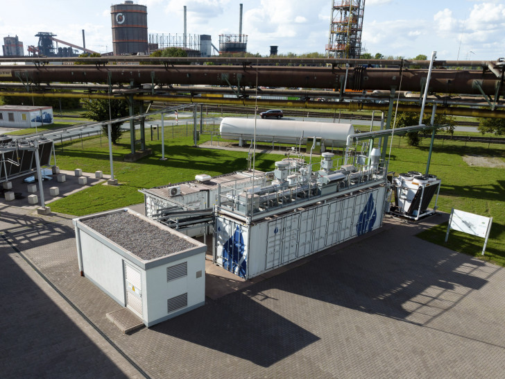 Sunfire und die Salzgitter AG treiben den industriellen Einsatz der innovativen SOEC-Elektrolyse zur Erzeugung von grünem Wasserstoff weiter voran. 