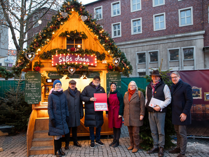 Die Süße Anna ist der schönste Stand 2023 auf dem Braunschweiger Weihnachtsmarkt.  