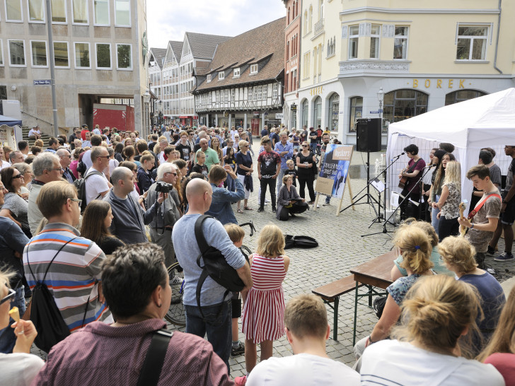Vom Straßenkonzert bis zur Mobilitätsmesse: Ab Mai laden zahlreiche Veranstaltungen unter freiem Himmel in die Braunschweiger Innenstadt ein.